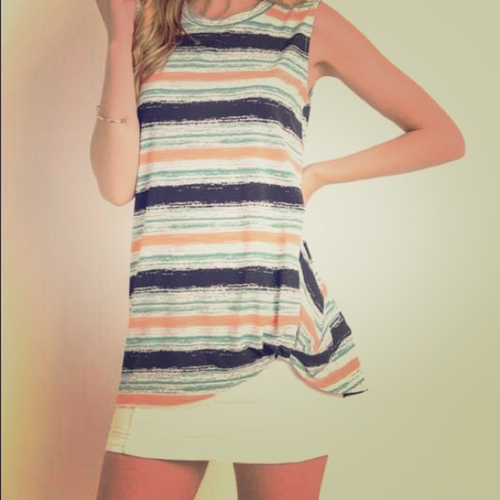 💛Stripe Top with Knot Detail